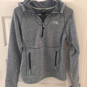 North Face Gray/green pullover sweater fleece